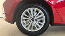 Ford Focus 1.0 EcoBoost Hybrid mHEV 125 Titanium Edition 5dr Petrol Hatchback